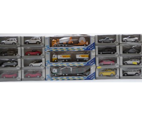 Nineteen Automax Collection 1:43 and 1:72 scale diecast model vehicles, all in original boxes.&nbsp;