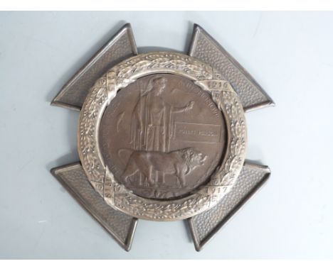 British Army WWI memorial plaque in copper mount for Robert Peirson together with portrait postcard etc&nbsp;
