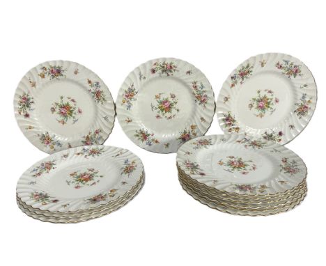 A set of twelve Mintons Marlow pattern dinner plates, 27 cm.
