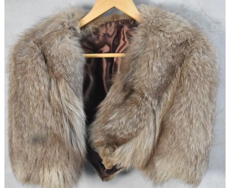 A Vintage Ladies Fur Cape 