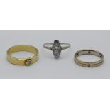 1 Ring GG/WG 18ct. mit 6 kleinen Brillanten je ca. 0,05ct.