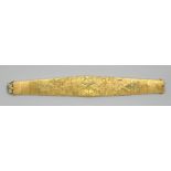 1 Damenarmband GG 18ct. ziseliert und graviert