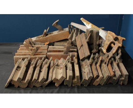 Tools - assorted vintage Cabinetmaker's and craftsman's hand tools inc Moulding, Rebate and Block planes, marked H Radford, J