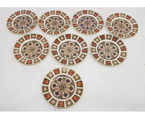 Eight Royal Crown Derby 1128 Imari pattern medium plates, first quality