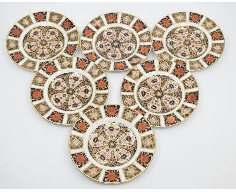 Six Royal Crown Derby 1128 Imari pattern bread and butter small side plates, first quality