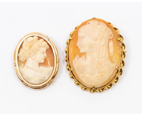 A shell cameo brooch, carved depicting the profile of a female, approx 4.2cm x 3.5cm, in an unmarked yellow metal frame, tota
