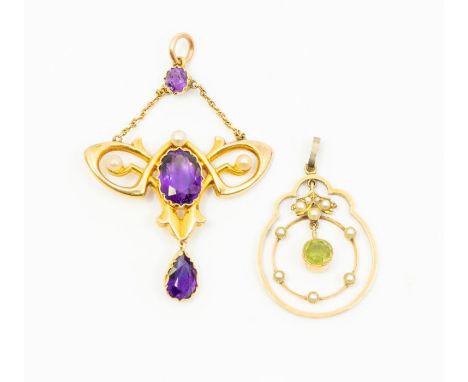 An Art Nouveau amethyst and pearl 9ct gold pendant, comprising an open form, the centre set with an oval amethyst within a op