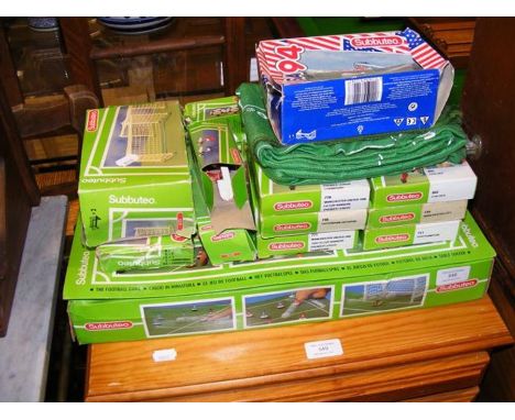 A quantity of vintage Subbuteo CONDITION REPORTteams are all complete2 boxes balls + 3 extra1 goal post missing from 1 boxlar