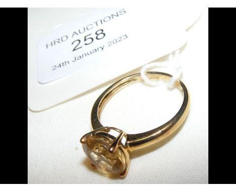 A 9ct quartz dress ring