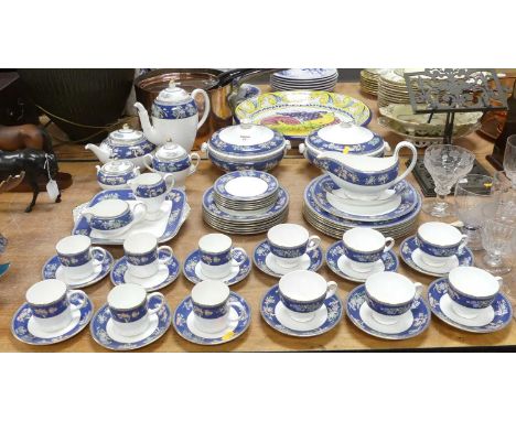 A Wedgwood Blue Siam pattern six-place tea, coffee and dinner service