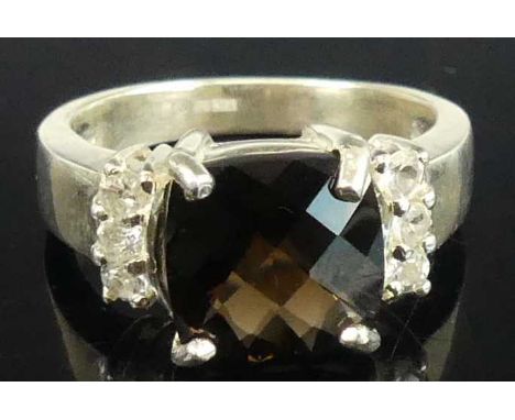 A contemporary silver and smoky quartz set dress ring, sponsor YC, 6.6g, size R