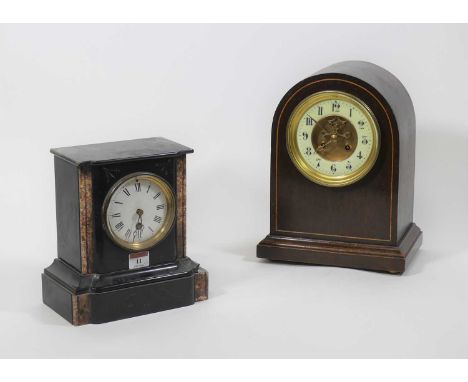 A Victorian black slate and rouge marble mantel clock, h.22cm; together with an early 20th century oak cased mantel clock, h.