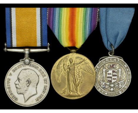 Pair: Private V. Richards, Monmouthshire Regiment  British War and Victory Medals (61014 Pte. V. Richards. Monmouth. R.); tog