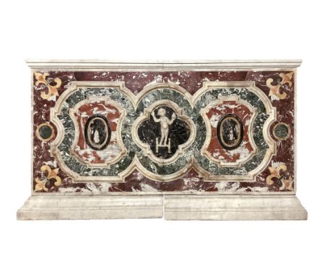 Inlaid marbles  Frontal in marble, centered by a sculpture depicting the Baby Jesus with the globe, decorated at the corners 
