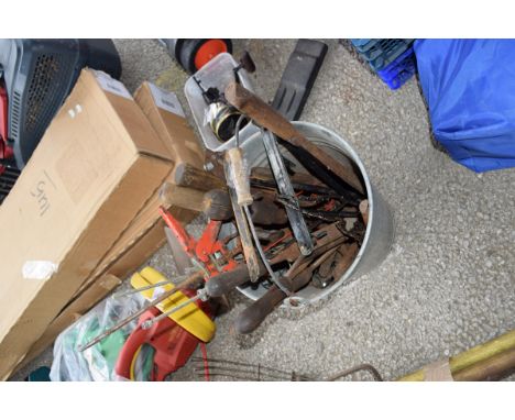 qty of hand tools
