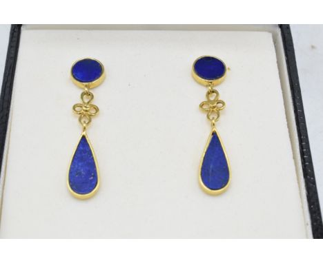 18ct gold pair of Lapis Lazuli drop earrings, 32mm long.  Tested as 18ct gold, backs marked 18ct.