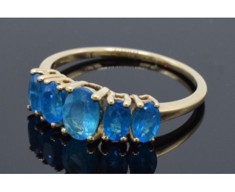 9ct gold neon apatite five stone ring, 2.3 grams, size Q/R.  