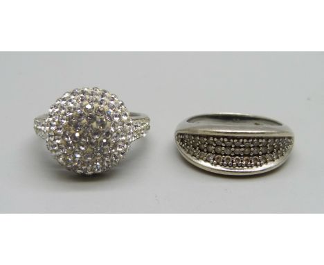 A silver and diamante ring and a silver stone set ring, M and O 