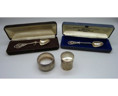 A small Victorian silver pot, a silver napkin ring, a/f and two silver spoons, boxed, 74g 