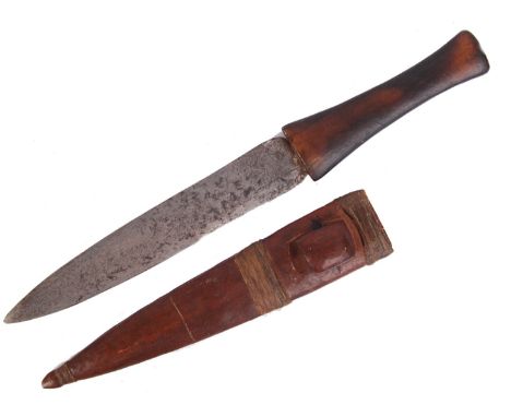 An antique late 19th / early 20th century c1900 African tribal Zulu tribe dagger with hardwood handle &amp; scabbard. Measure