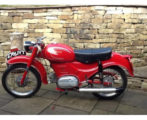 A 1962 MOTO GUZZI ZIGOLO, MOTORCYCLE 110 CC, THREE SPEED ENGINE AND FRAME NUMBERS ARE IDENTICAL AS FACTORY ISSUE. THE BIKE ST