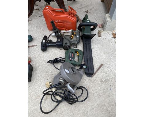 AN ASSORTMENT OF POWER TOOLS TO INCLUDE AN SDS DRILL, A JIGSAW AND A HEDGE CUTTER 