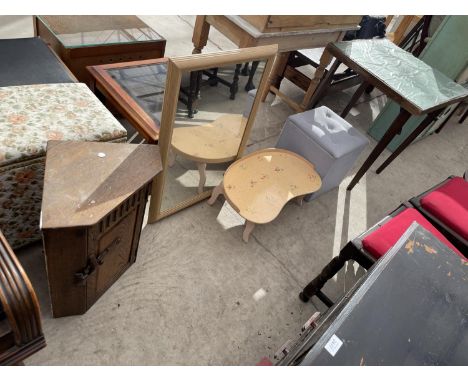 A SMALL OAK CORNER CUPBOARD, CARD TABLE, BED TRAY AND BOX STOOL 