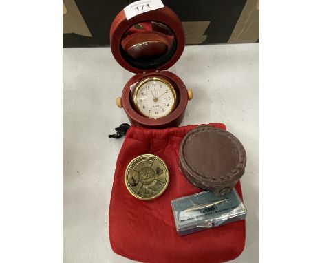 AN ASSORTMENT OF ITEMS TO INCLUDE A BRASS COMPASS, A FOR 50 YRS CALENDAR 1992-2041, A SUBMARINE TIE PIN AND A QUARTZ TRAVEL C