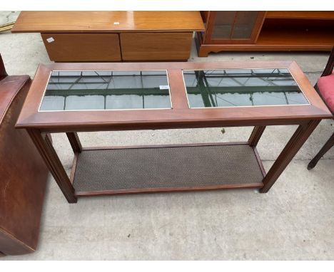 A MODERN MAHOGANY TRINKET DISPLAY TABLE WITH SUNKEN GREEN BAIZE COMPARTMENTS 