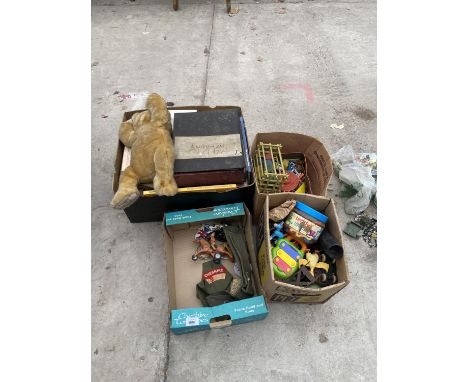 AN ASSORTMENT OF VINTAGE CHILDRENS TOYS 