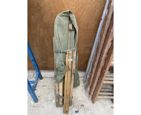 A VINTAGE ARMY CAMP BED 
