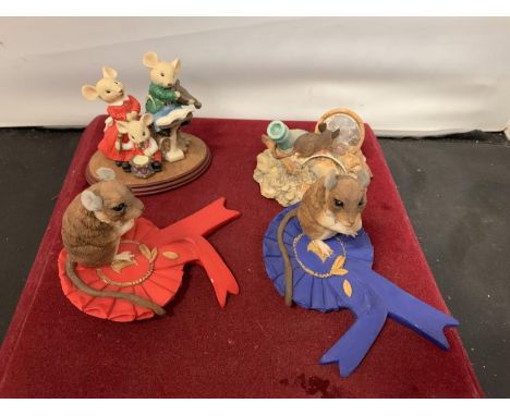 FOUR CERAMIC MOUSE FIGURINES 