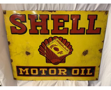 A LARGE METAL ENAMEL 'SHELL MOTOR OIL' SIGN 90CM X 70CM 