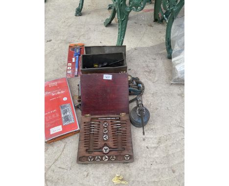 A QUANTITY OF VINTAGE TOOLS TO INCLUDE TAP AND DIE SETS, A FOOT PUMP AND CALIPERS ETC 