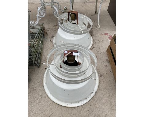 A PAIR OF INDUSTRIAL LIGHT FITTINGS 