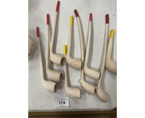 A COLLECTION OF VINTAGE CLAY PIPES 