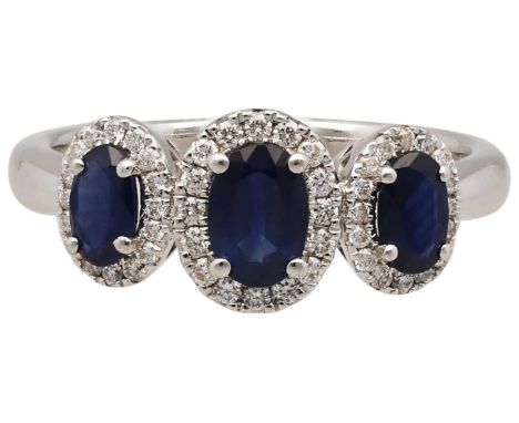 Saphir-Brillant-SetHübsches Schmuckset in Weissgold 18K signiert Christ, bestehend aus Ring,Ohrstecker und Anhänger.Der Ring 