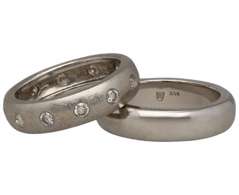 Ring-Set mit BrillantenMassives Set bestehend aus zwei Ringen in Weissgold 18K.Ein Ring poliert und dazu passend ein Ring mat