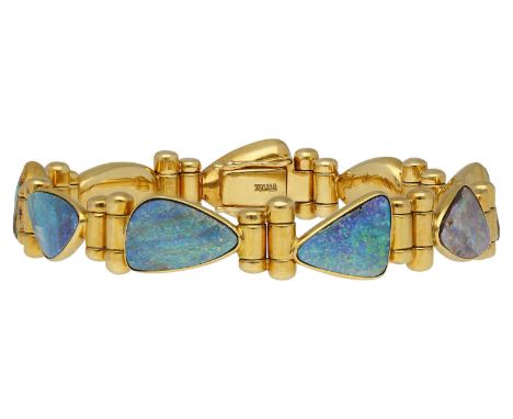 Boulderopal-SchmucksetSeltenes Boulderopal-Set, signiert Bolli, in Gelbgold 18K (Zopfkette 14K) bestehend aus Ohrclips, Ring,