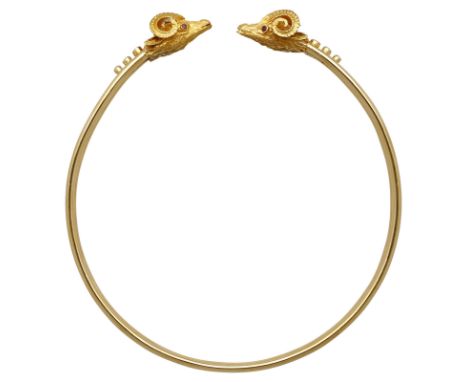 LALAOUNIS-SchmucksetHandgefertigtes Schmuckset bestehend aus Collier, Armreif und Ring in Gelbgold 18K.Attraktives Widderkopf