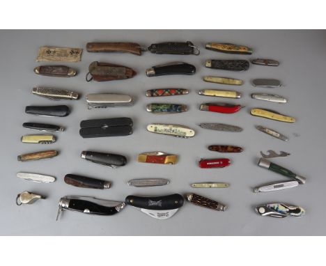 Collection of vintage penknives 
