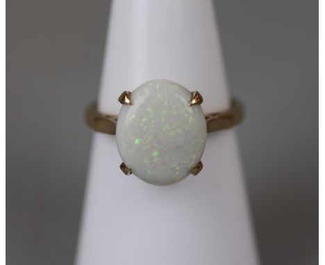 Gold opal set ring - Approx size: L 