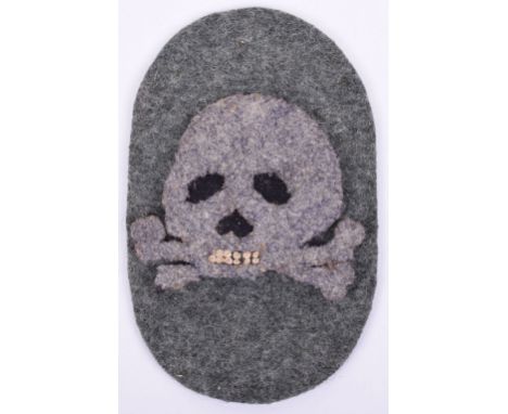 Very Rare WW1 German Storm Troops Flame Thrower Operators Arm Patch, the skull insignia is double constructed, cut from two p