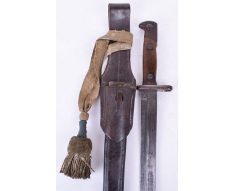 German S71/84 Bayonet, excellent blade, maker marked ‘Weyersberg Solingen’. Both the upper scabbard chape and the lower cross