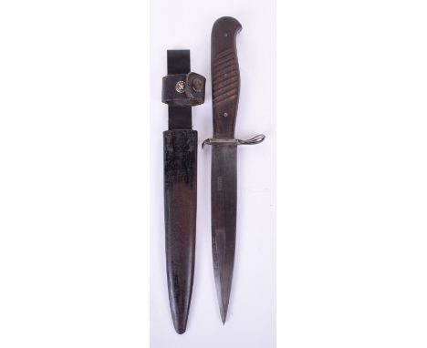 Imperial German Fighting Knife, overall length 27cms. Excellent blade not re-profiled, marked ‘Omega Solingen’, excellent woo