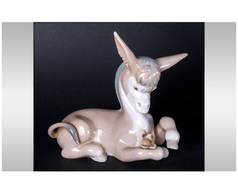 Lladro Figure ' Donkey In Love ' Model Num.4524. Issued 1969-1985. Height 5 Inches, Mint Condition. 