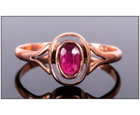 9ct Gold Set Single Stone Ruby Ring. Hallmark Birmingham 1919. 