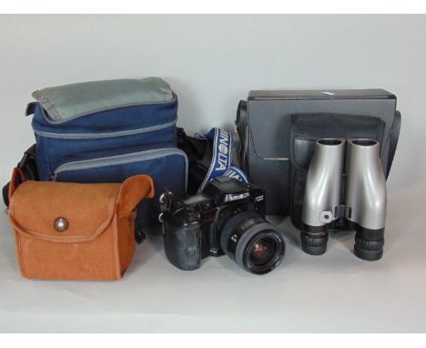 A Minolta Dynax 700si camera and lens, a small box camera, a pair of Sunagor Super Zoom 18 x 100 x 30 binoculars with case an