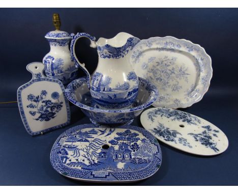 A Copeland Spode Italian pattern blue and white printed jug and basin set and matching lamp base, 31 cm excluding fittings, t