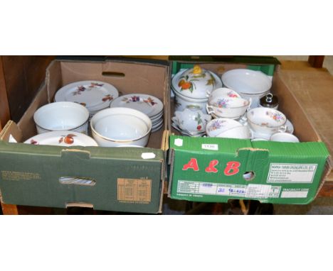Two boxes of Worcester ceramics 